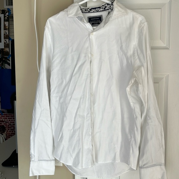 White button up - Picture 1 of 3